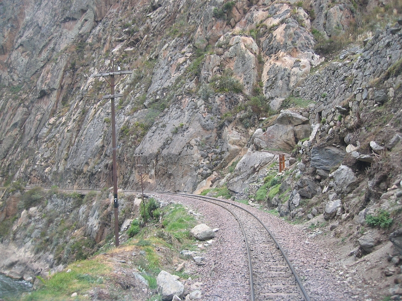 0806100032.JPG - Day 4, Tuesday, June 10, enroute to Machu Picchu