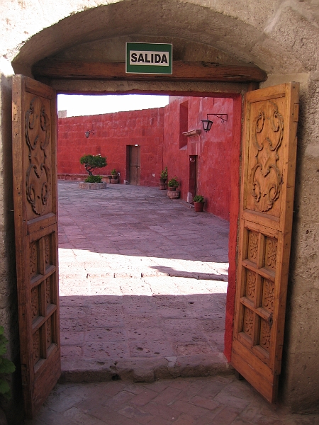 0806170035.JPG - Day 11, Tuesday, June 17, Santa Catalina Convent, Arequipa.
